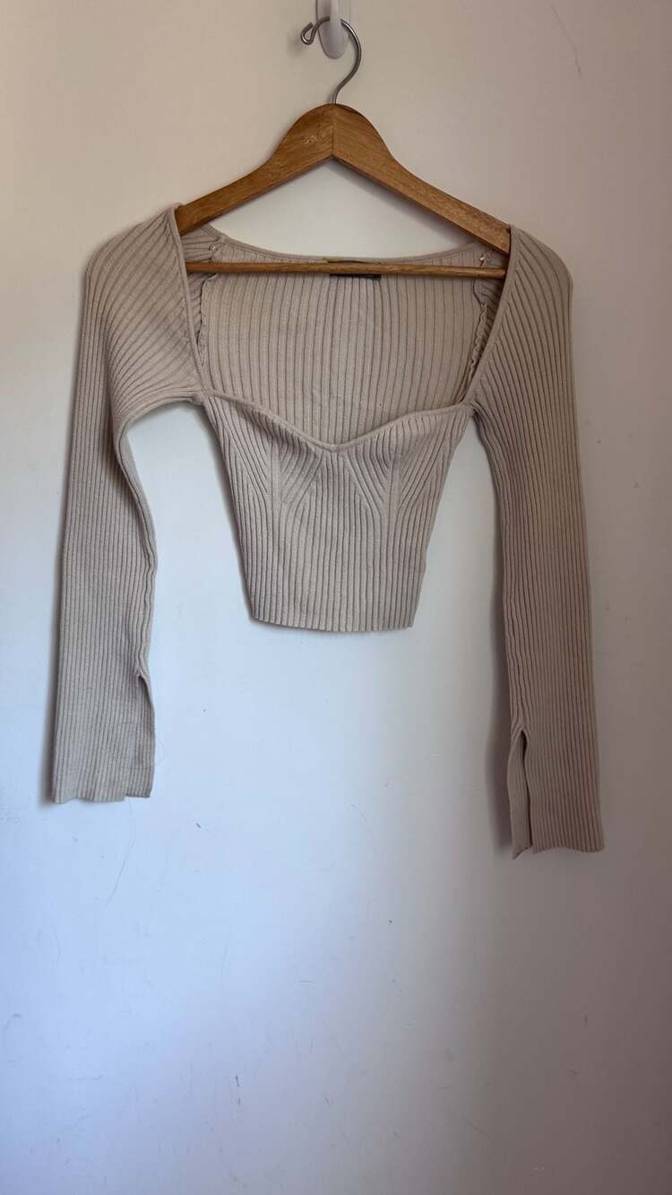 Urban Outfitters Juliet Sweetheart Ribbed Knit Cropped Sweater